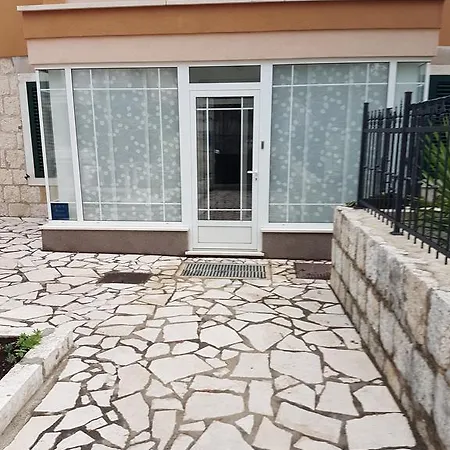 아파트 Viola